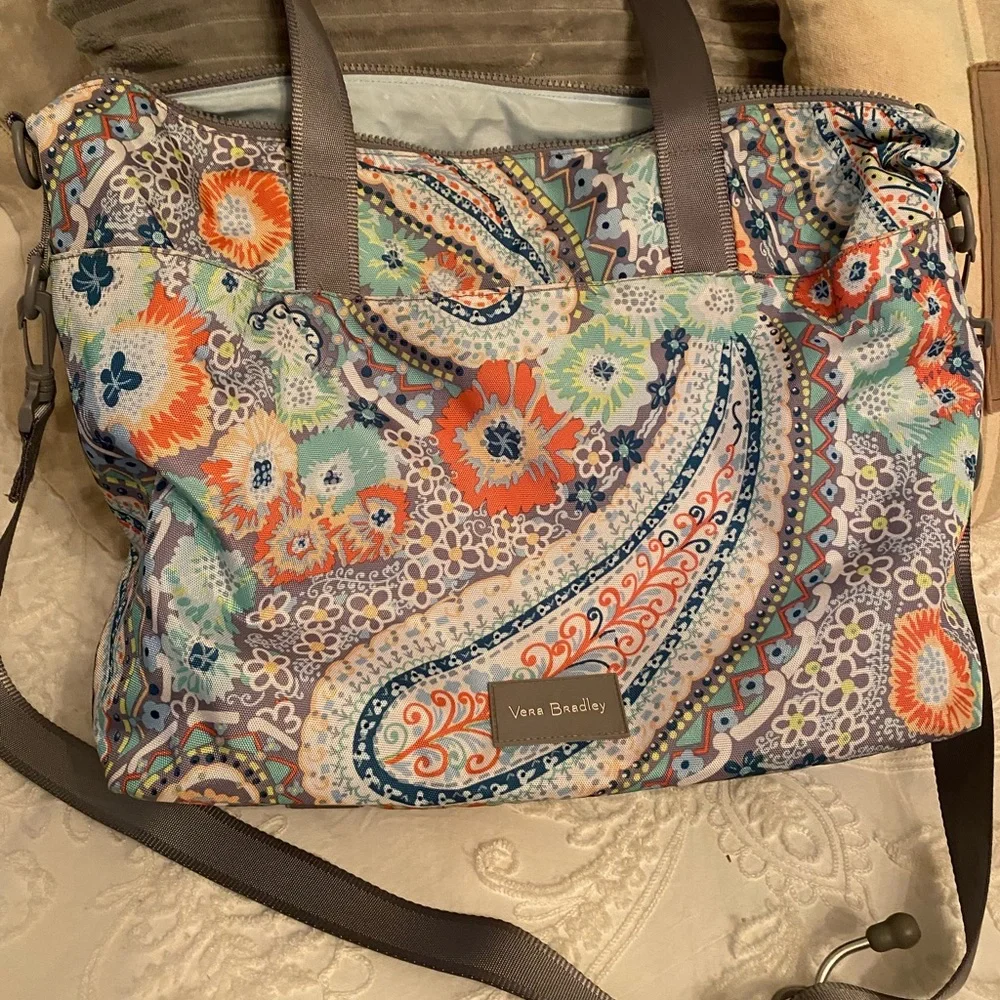 Vera Bradley easy wipe bag - Picture 5 of 6